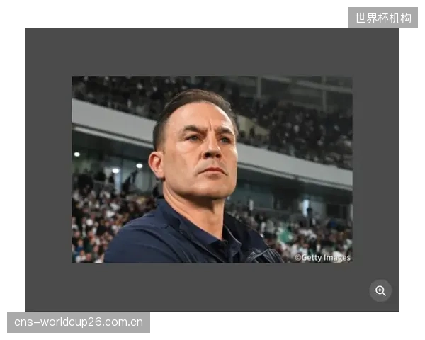 卡纳瓦罗率领的乌兹别克斯坦同样是世界杯新军,这将是刚果必须拿下的关键对手。 卡纳瓦罗率领的乌兹别克斯坦同样是世界杯新军,这将是刚果必须拿下的关键对手。
